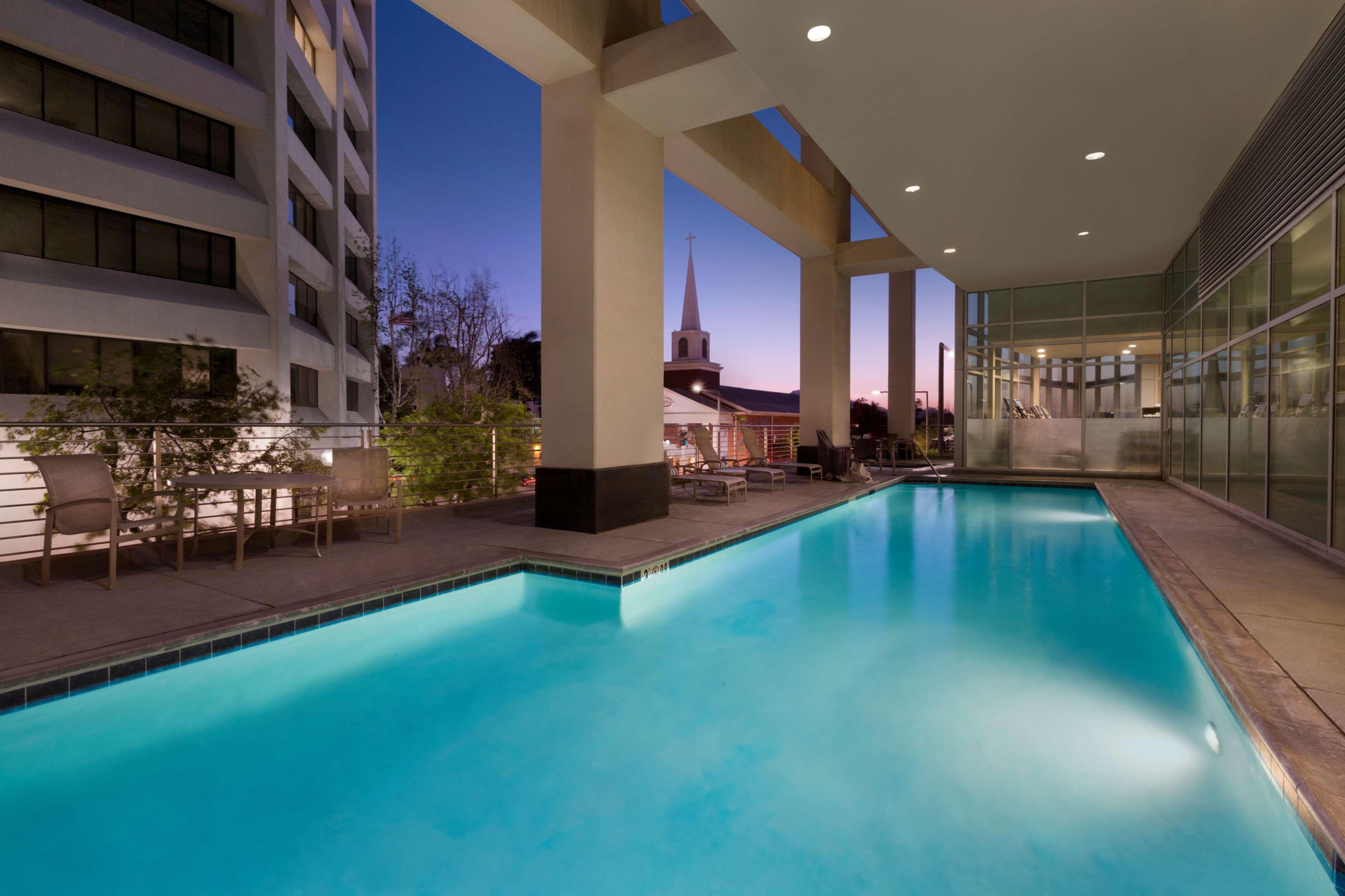 Embassy Suites Los Angeles Glendale Exterior foto